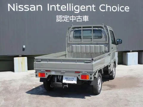 Nissan Clipper Truck