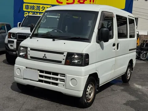 Mitsubishi Minicab Van