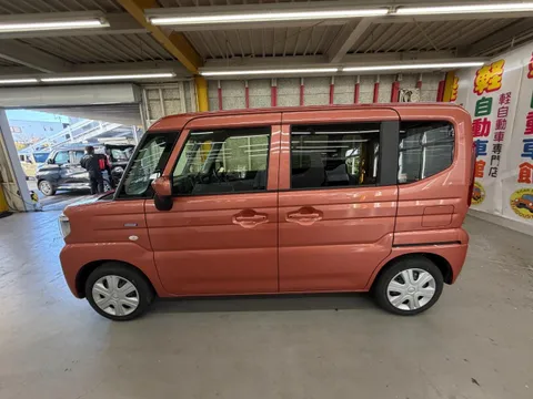 Suzuki Spacia