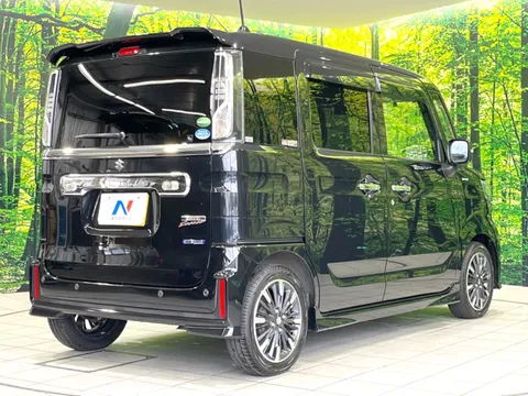 Suzuki Spacia Custom