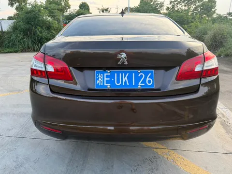 Peugeot 408