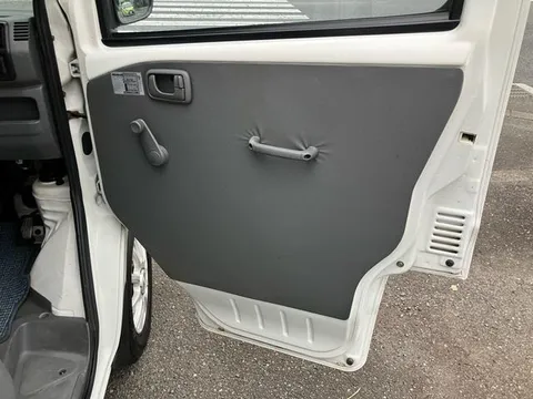 Mitsubishi Minicab Van