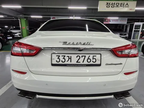 Maserati Quattroporte