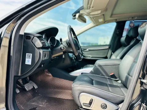 Mercedes-Benz R-Class