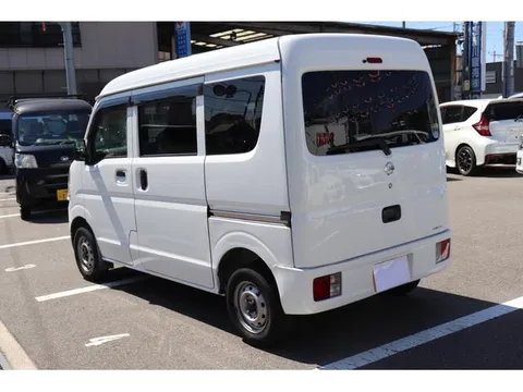 Nissan Clipper