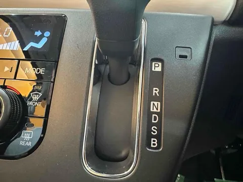 Daihatsu Mira Tocot