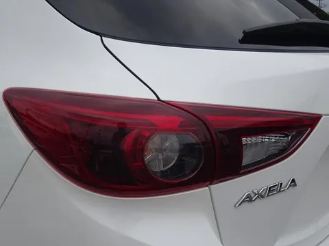 Mazda Axela Sport