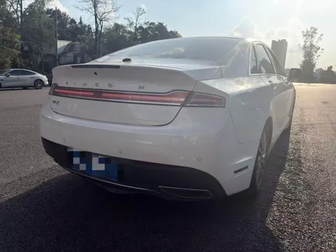 Lincoln MKZ