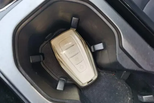 Geely Icon