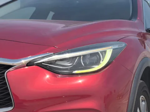 Infiniti QX30