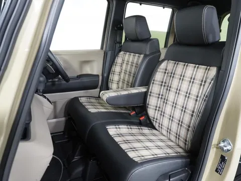 Honda N-BOX Joy
