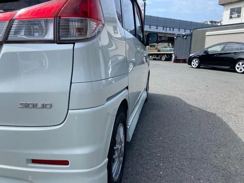 Suzuki Solio