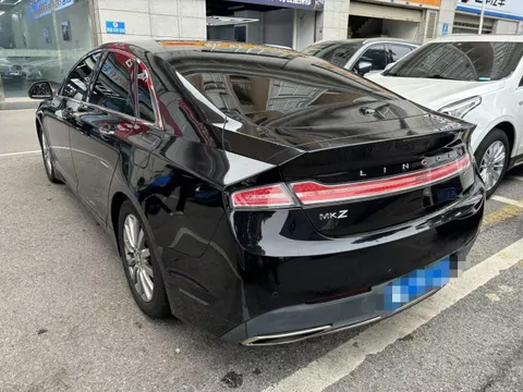Lincoln MKZ