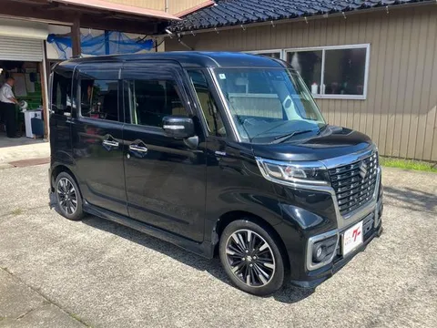 Suzuki Spacia Custom