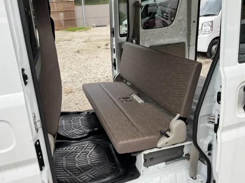 Nissan Clipper