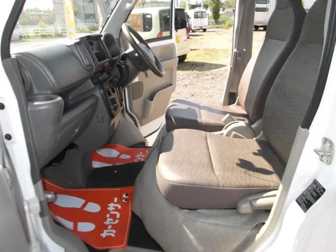 Nissan Clipper