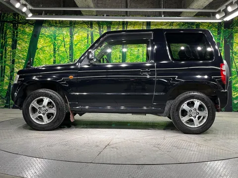 Mitsubishi Pajero Mini