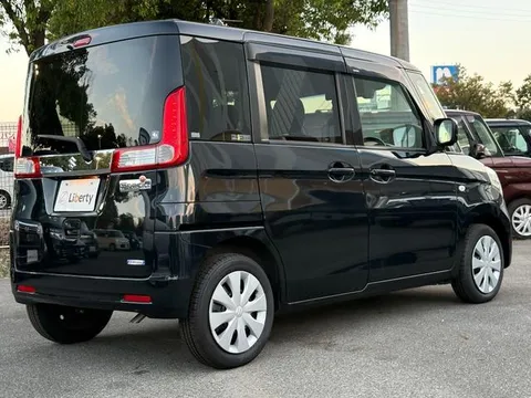 Suzuki Spacia