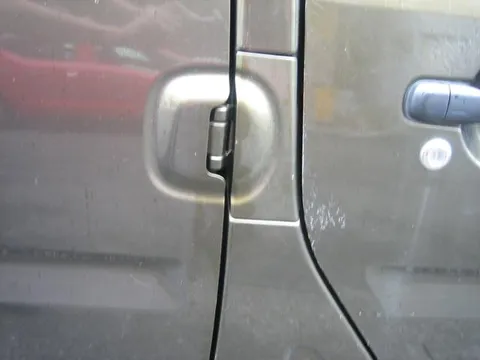 Daihatsu Naked