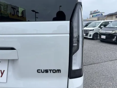 Honda N-BOX Custom