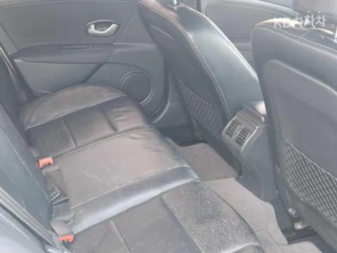 Renault SM3