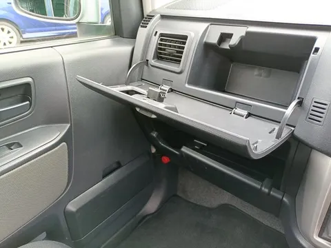 Nissan Otti