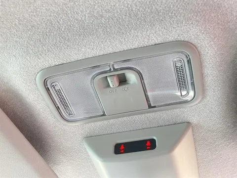 Daihatsu Mira Tocot