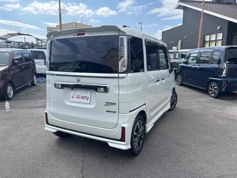 Suzuki Spacia Custom