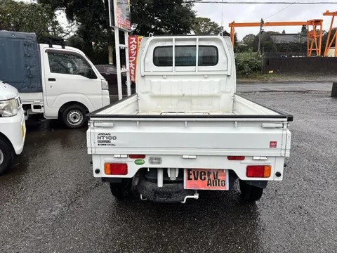 Nissan Clipper Truck