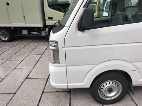 Nissan Clipper Truck