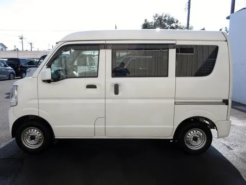 Nissan Clipper