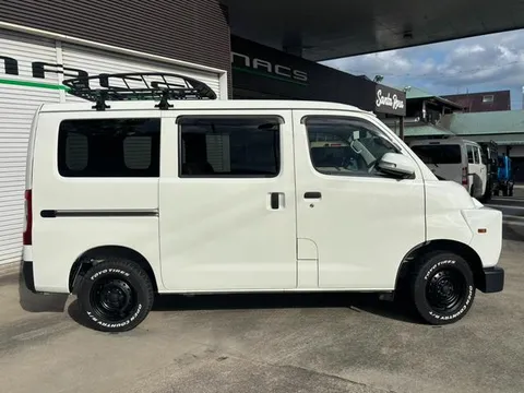 Toyota TownAce Van