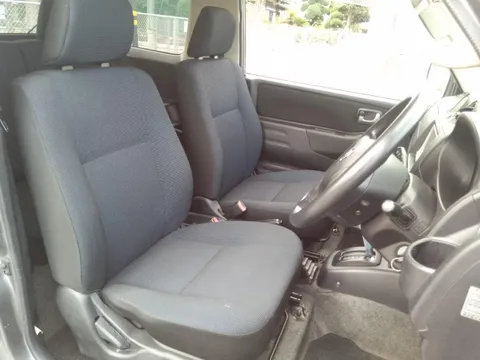 Nissan KIX