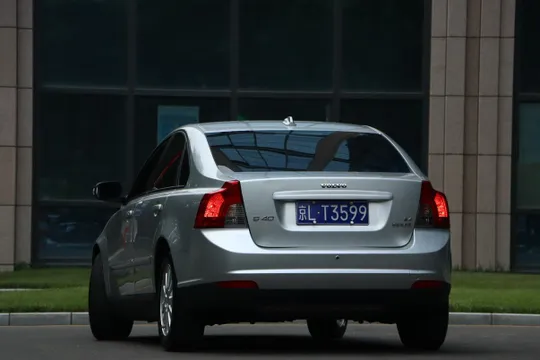 Volvo S40