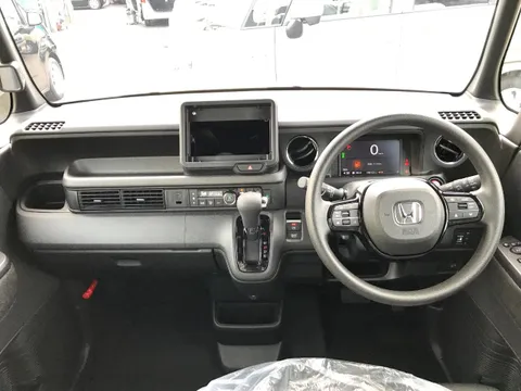 Honda N-BOX Custom
