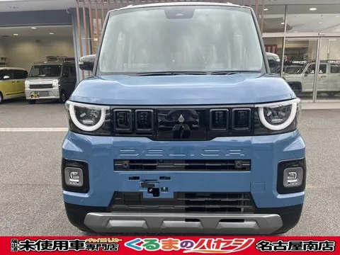 Mitsubishi Delica Mini