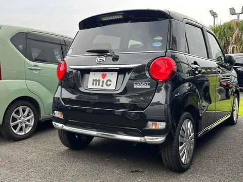 Daihatsu Cast