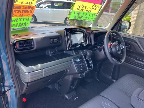 Suzuki Spacia Gear