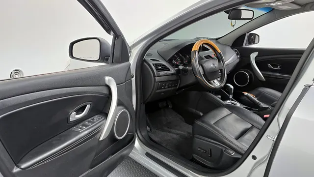 Renault SM3