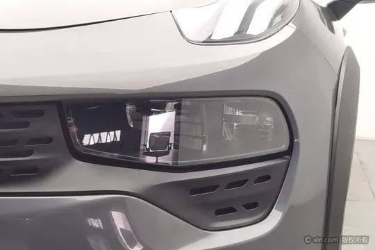 Lynk & Co 02