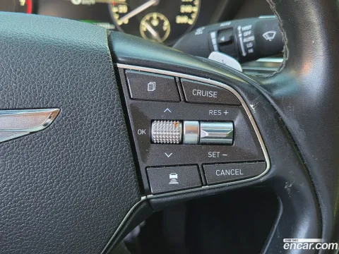 Genesis G90 (EQ900)
