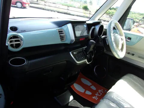 Honda N-BOX Slash