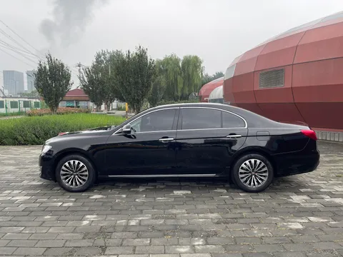 Hongqi H7