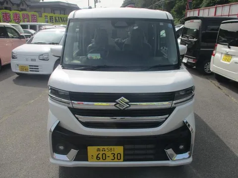 Suzuki Spacia Custom