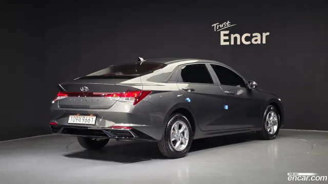 Hyundai Elantra (Avante)