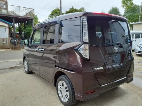 Toyota Tank