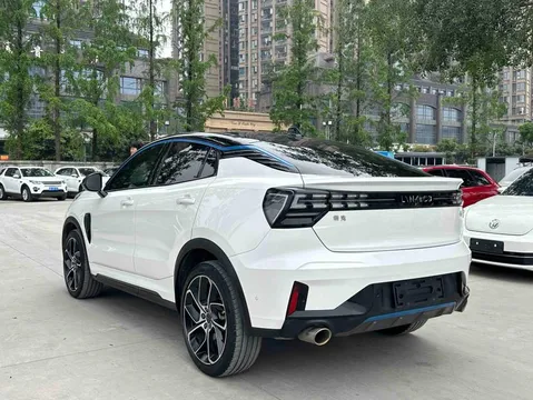Lynk & Co Lynk & Co 05