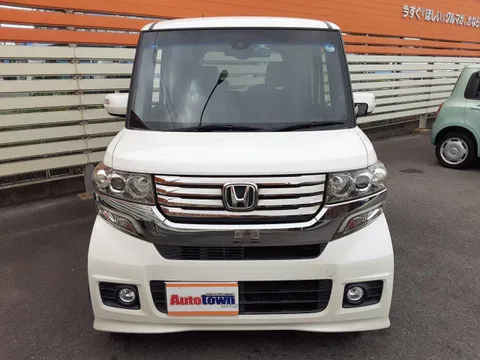 Honda N-BOX Custom