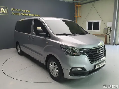Hyundai Grand Starex