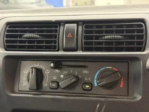 Mitsubishi Minicab Van